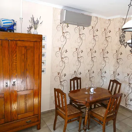 Apartament Voeroesko Alsóörs